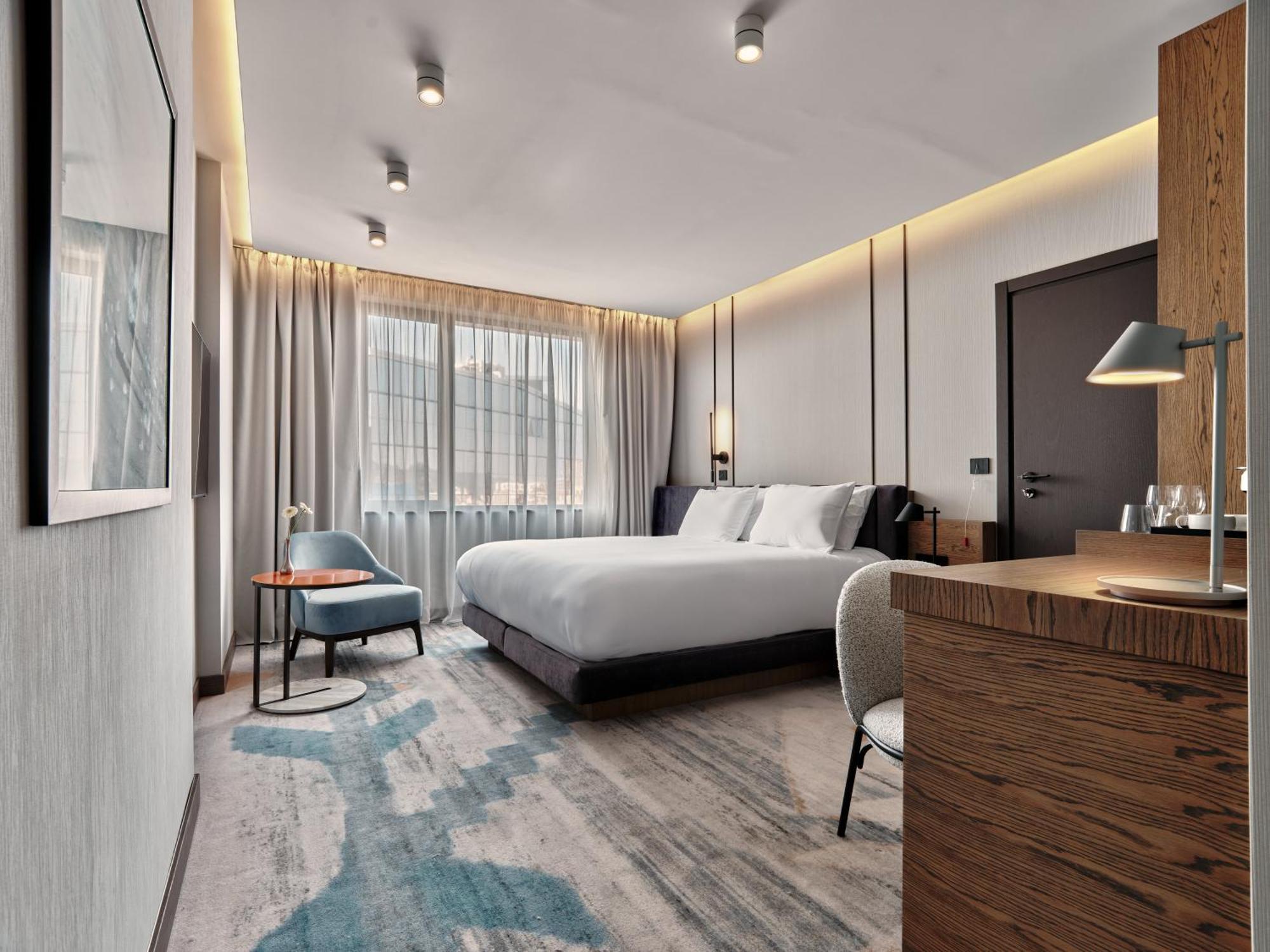 Crowne Plaza By Ihg Hotel Sofia